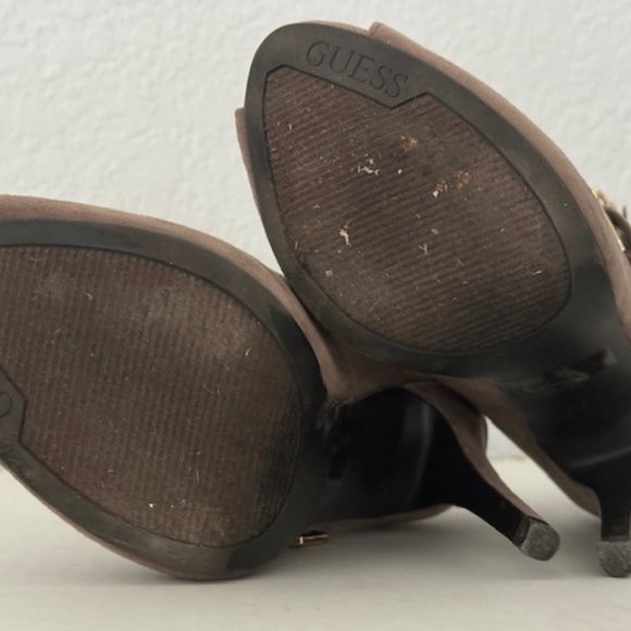 Guess Suede Casper Peeptoe Ankle Booties Size 6 - Picture 6 of 10